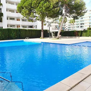 Salou,carrer De París, Playa Centro. Piscina. Salou